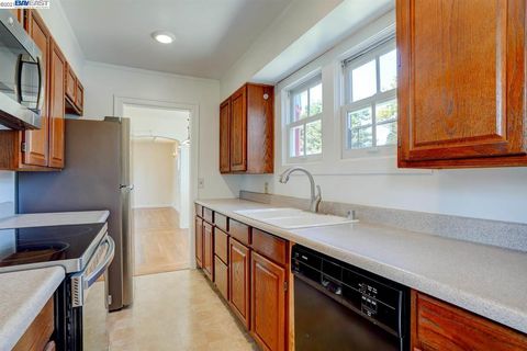 A home in San Leandro