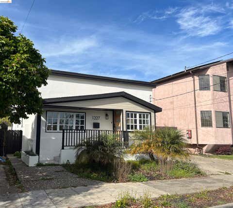 Photo of 1327 Ward St, Berkeley, CA 94702 (MLS # 41139675)