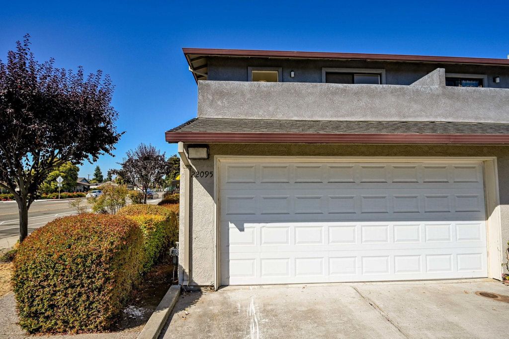 Photo of 22095 Betlen Way, Hayward, CA 94546 (MLS # 41120352)