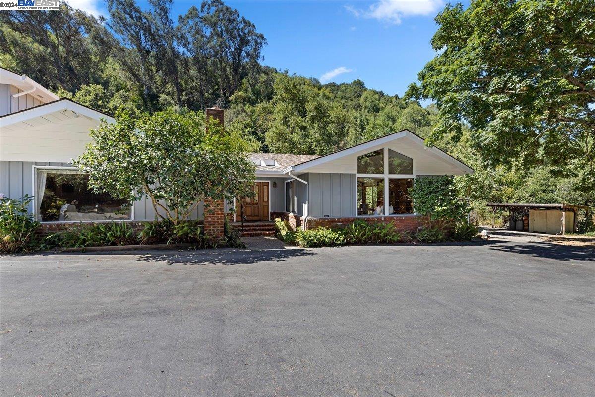 30261 Palomares Rd