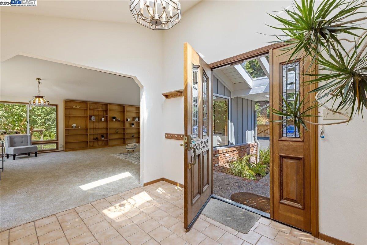 30261 Palomares Rd
