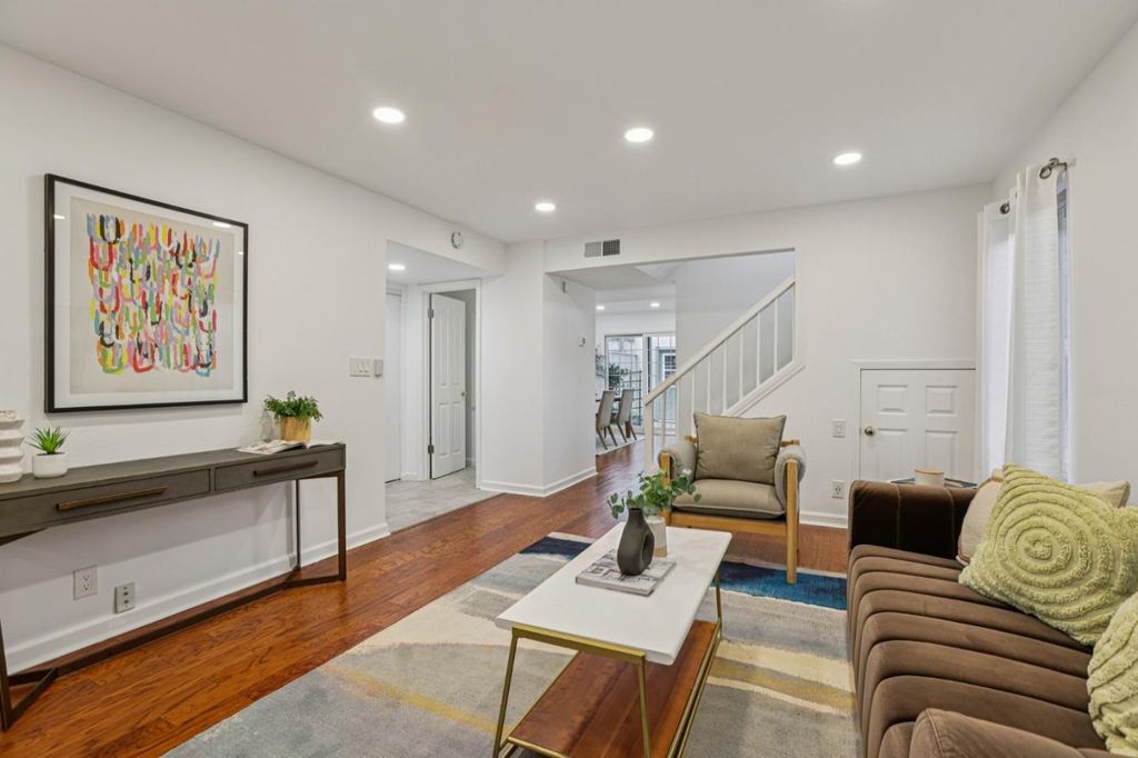 Photo of 1512 Huddersfield Court, San Jose, CA 95126 (MLS # ML82035359)