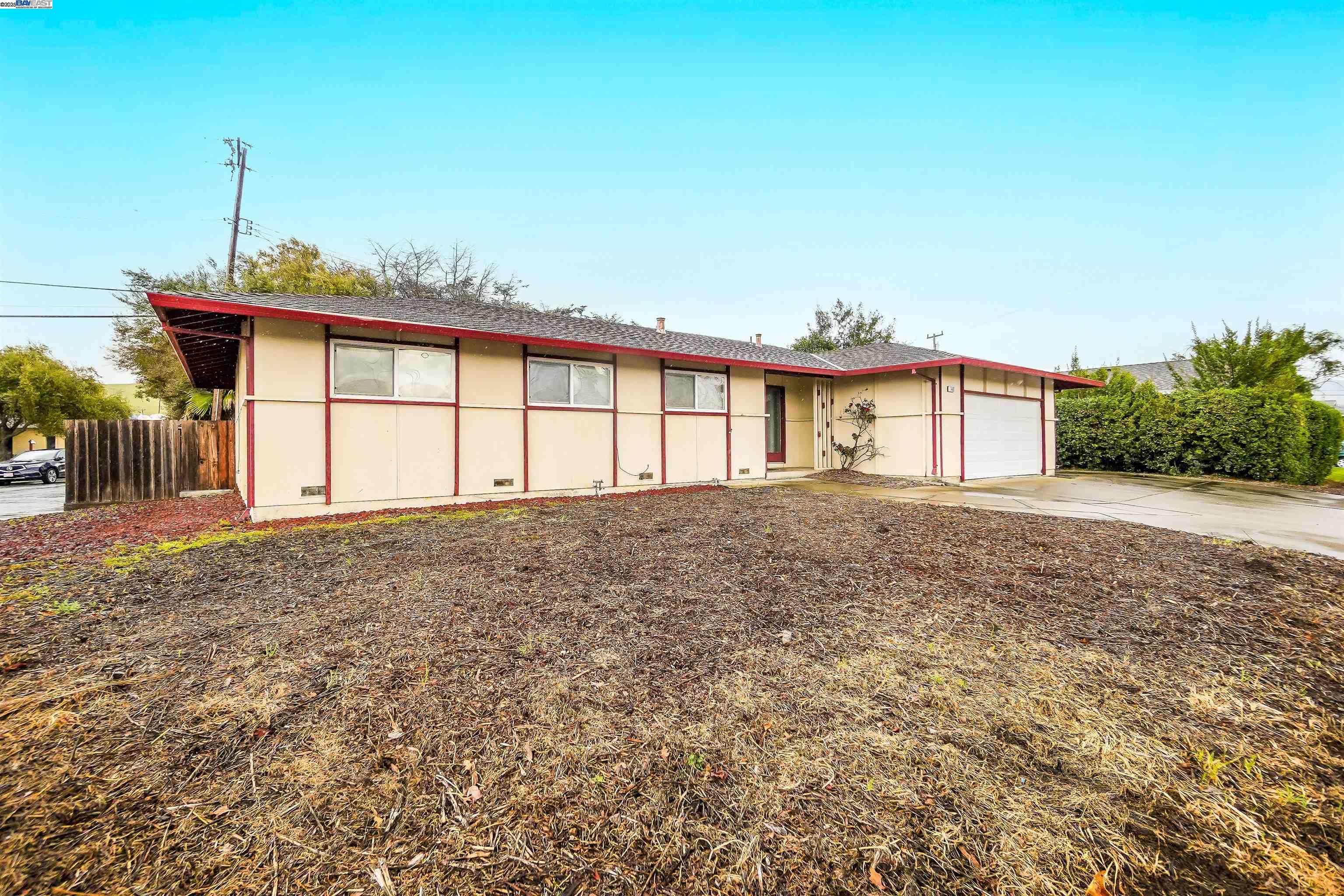 1440 Lemos Ln
