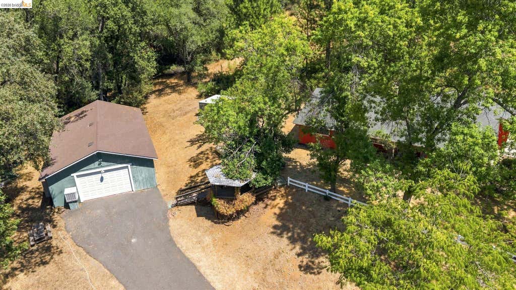 Photo of 19318 Mira Monte Rd, Tuolumne, CA 95379 (MLS # 41146025)