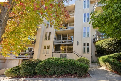 645 Chetwood Oakland CA 94610