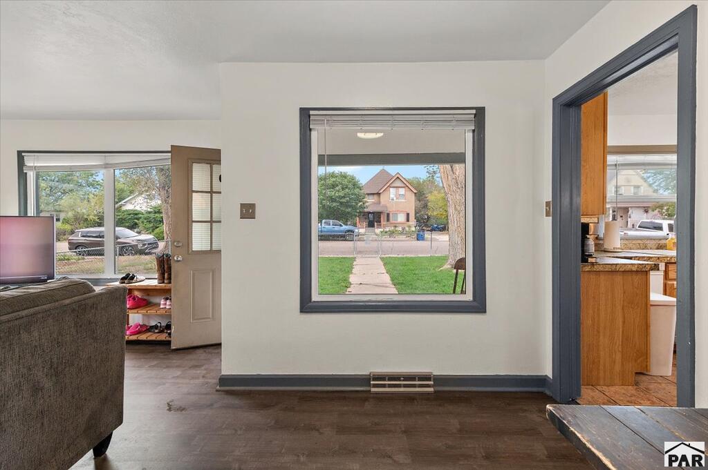 2816 2nd Ave - Photo 4