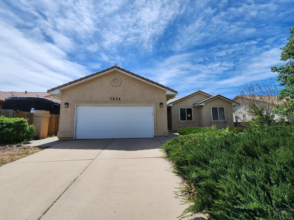 Photo 1 of 29 — 1634 Weatherby Lane, Pueblo, CO 81008