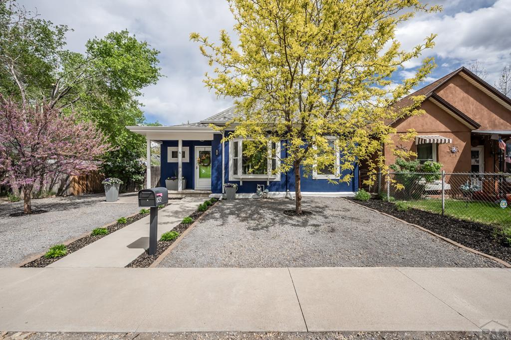 Photo 1 of 31 — 822 Brown Ave, Pueblo, CO 81004