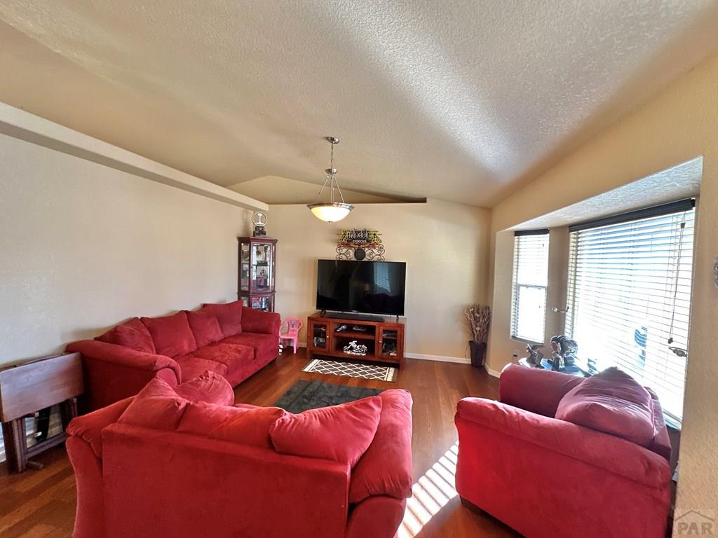 3131 Bighorn Ct - Photo 2