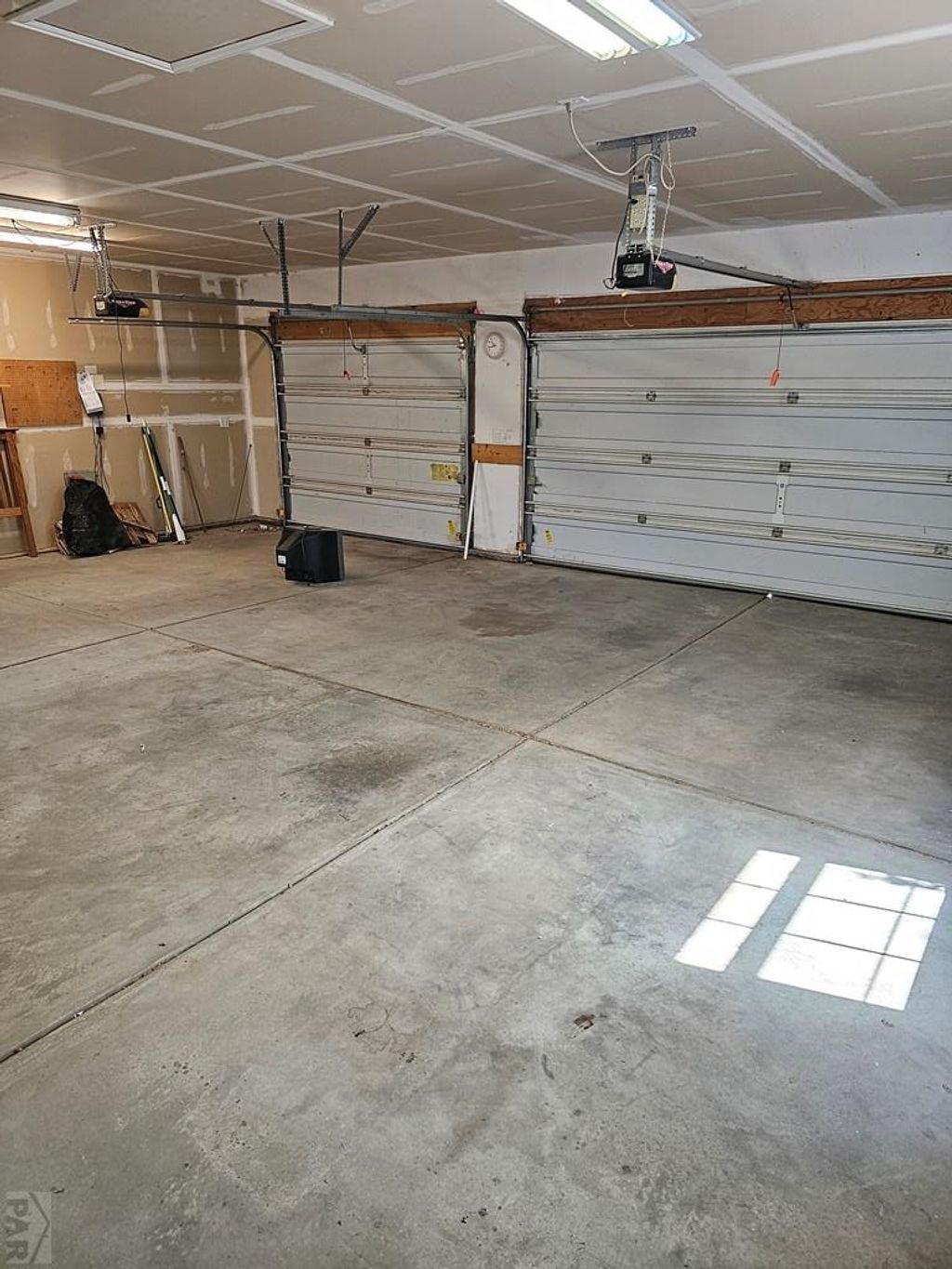 listing image 49
