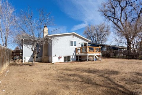 Single Family Residence in Fountain CO 326 Columbine St 34.jpg