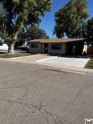 1702 ENGLEWOOD DR, PUEBLO, CO 81005 - Image 2e0ae87e6b9c2d96d83ed7df35737539/320444333