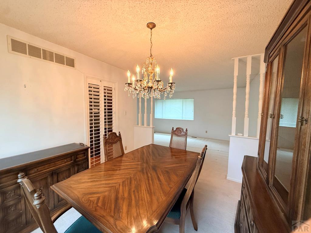 16 Oakbridge Dr - Photo 4