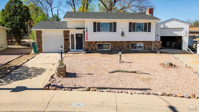 11 MacGregor Rd
