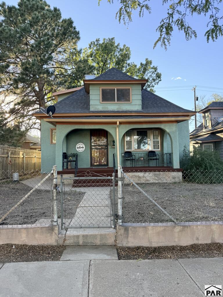 2227 E Evans Ave - Photo 2