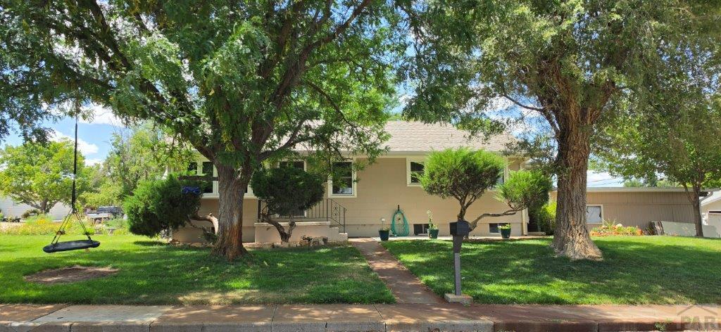 Photo 1 of 31 — 1212 S 7th St, Lamar, CO 81052