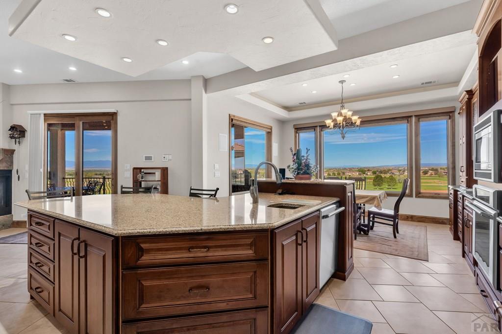 Pueblo, Colorado, 81001, United States, 4 Bedrooms Bedrooms, ,5 BathroomsBathrooms,Residential,Active,2038156
