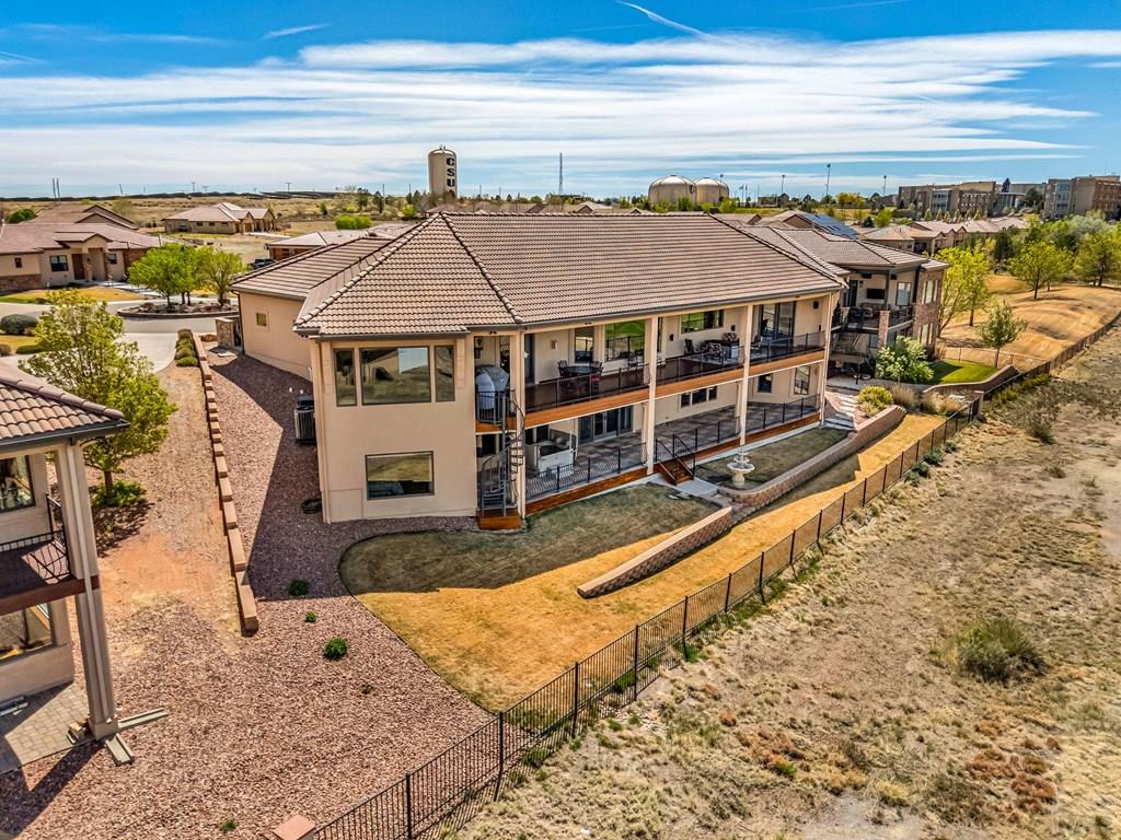 Pueblo, Colorado, 81001, United States, 4 Bedrooms Bedrooms, ,5 BathroomsBathrooms,Residential,Active,2038156