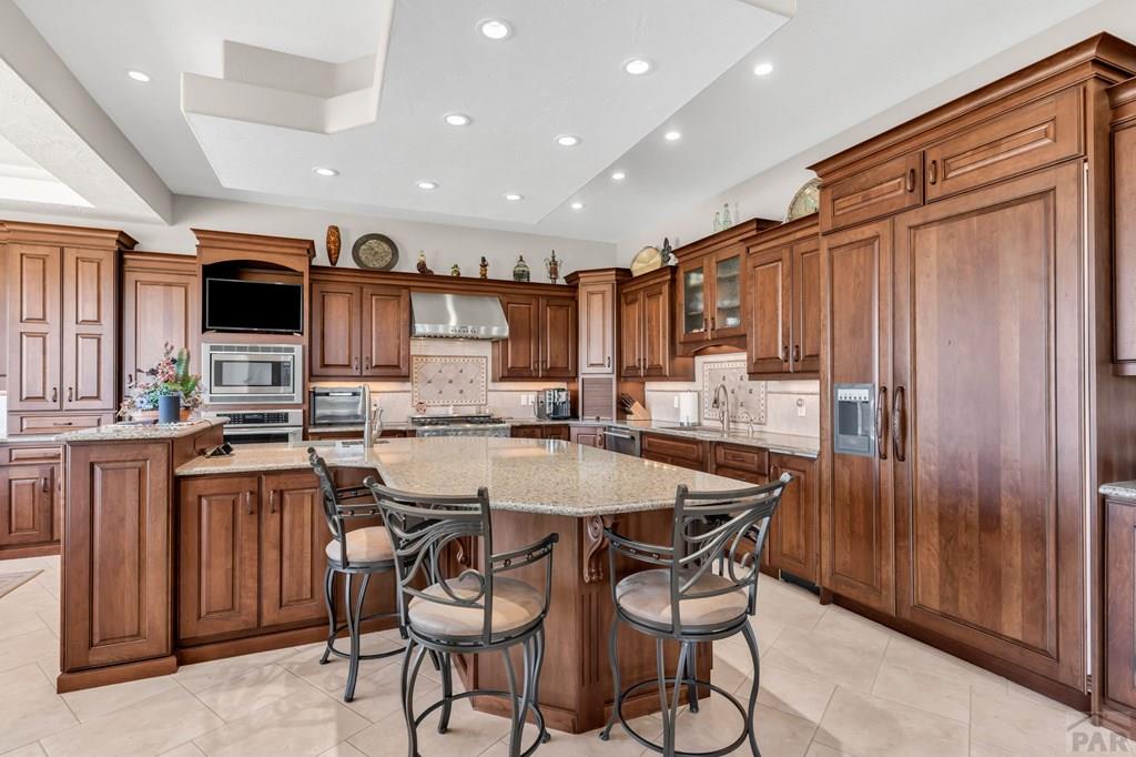 Pueblo, Colorado, 81001, United States, 4 Bedrooms Bedrooms, ,5 BathroomsBathrooms,Residential,Active,2038156