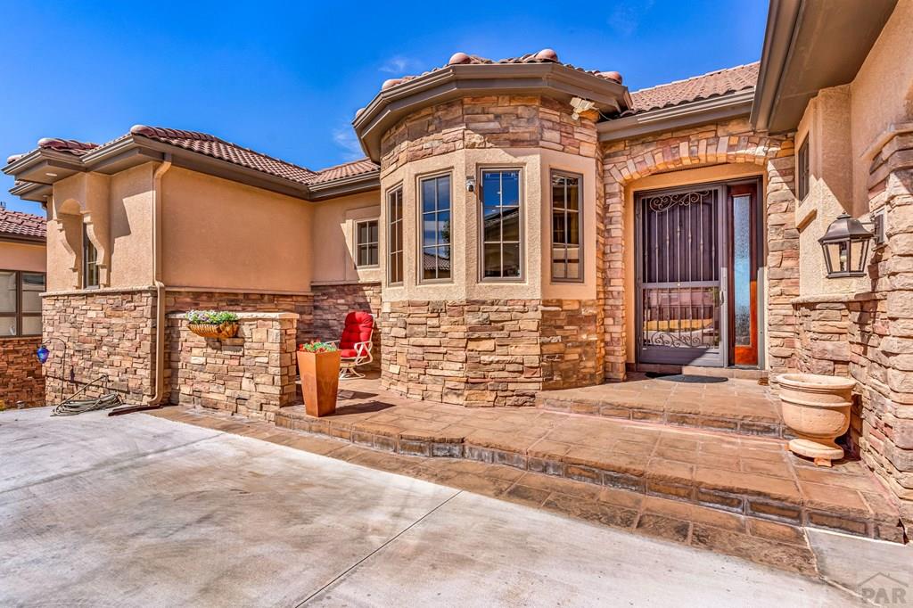 Pueblo, Colorado, 81001, United States, 4 Bedrooms Bedrooms, ,5 BathroomsBathrooms,Residential,Active,2038156