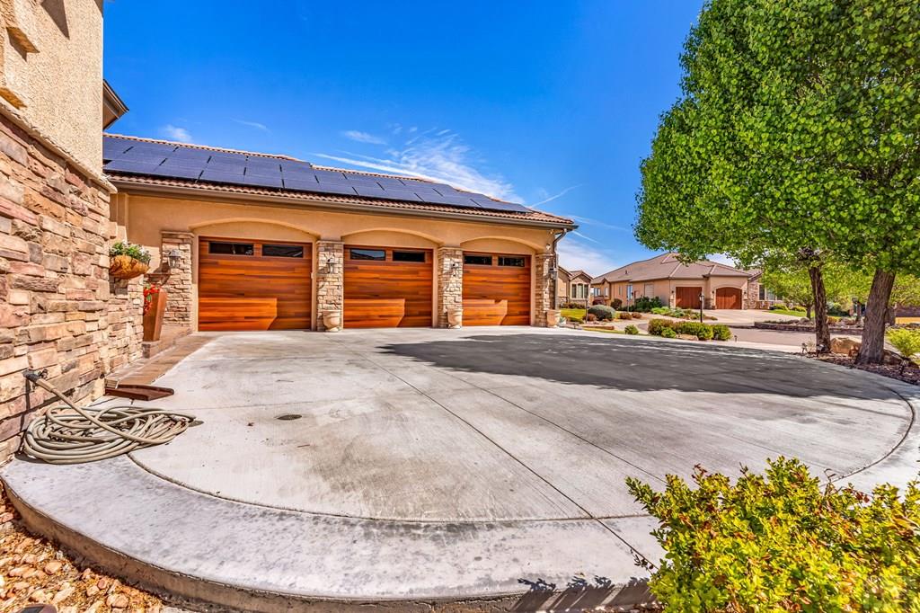 Pueblo, Colorado, 81001, United States, 4 Bedrooms Bedrooms, ,5 BathroomsBathrooms,Residential,Active,2038156