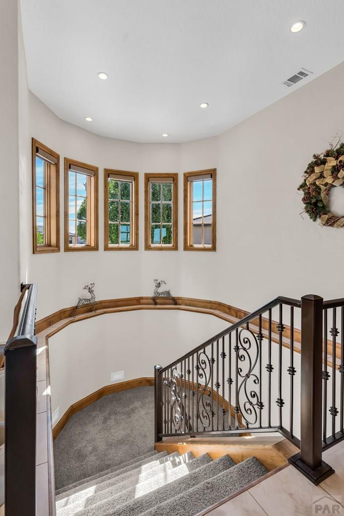 Pueblo, Colorado, 81001, United States, 4 Bedrooms Bedrooms, ,5 BathroomsBathrooms,Residential,Active,2038156
