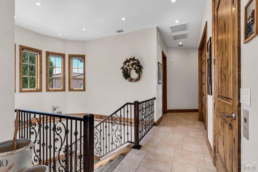 Pueblo, Colorado, 81001, United States, 4 Bedrooms Bedrooms, ,5 BathroomsBathrooms,Residential,Active,2038156