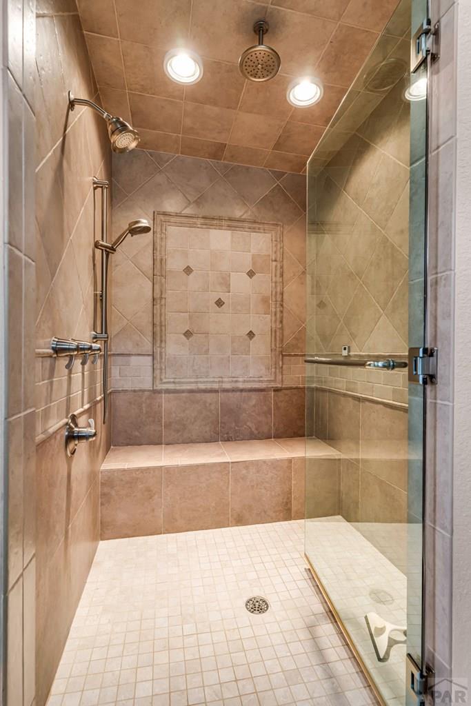 Pueblo, Colorado, 81001, United States, 4 Bedrooms Bedrooms, ,5 BathroomsBathrooms,Residential,Active,2038156