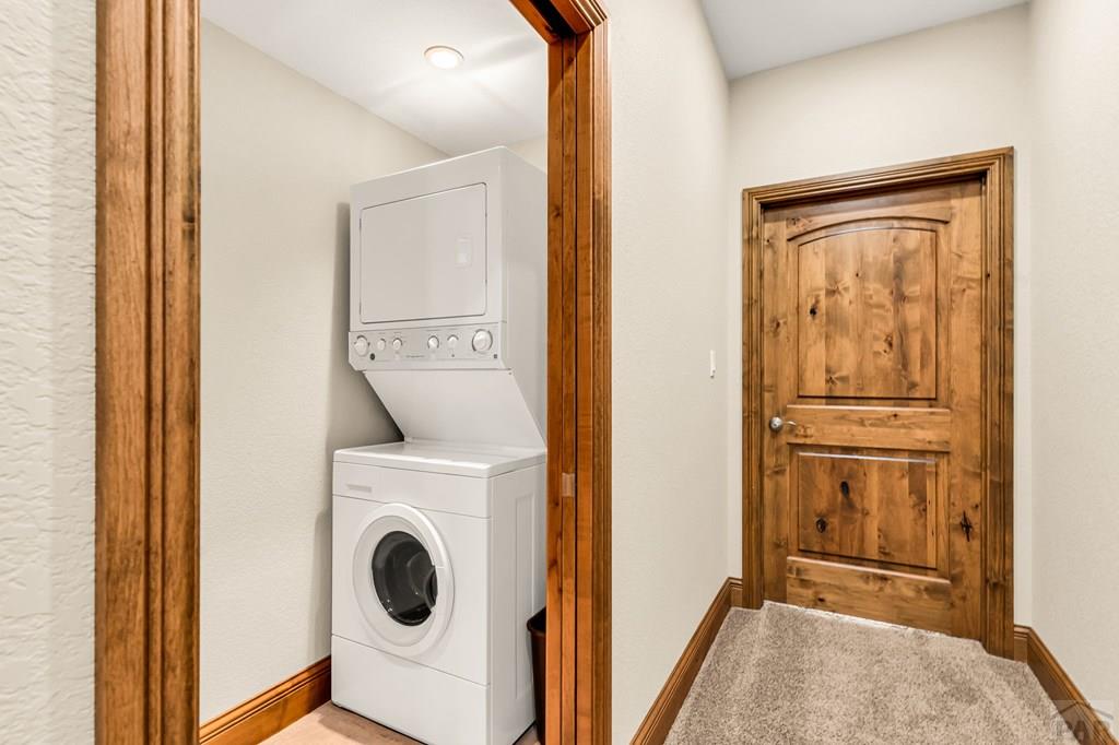 Pueblo, Colorado, 81001, United States, 4 Bedrooms Bedrooms, ,5 BathroomsBathrooms,Residential,Active,2038156