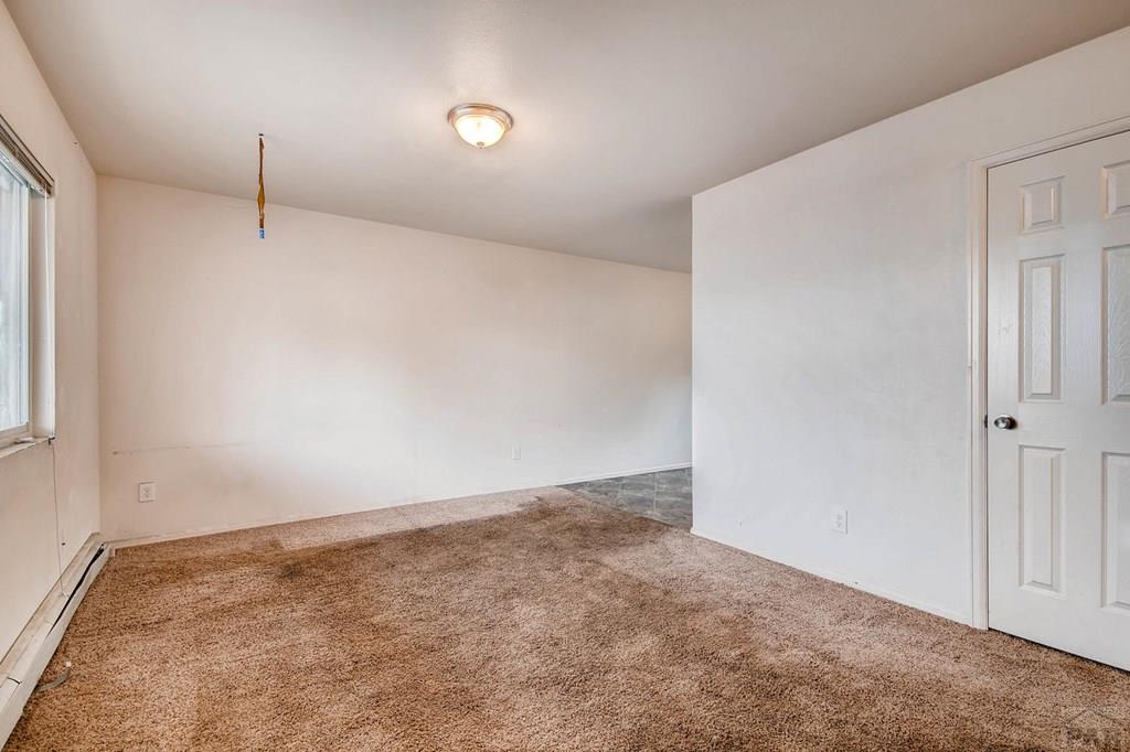 17 University Drive - Photo 4