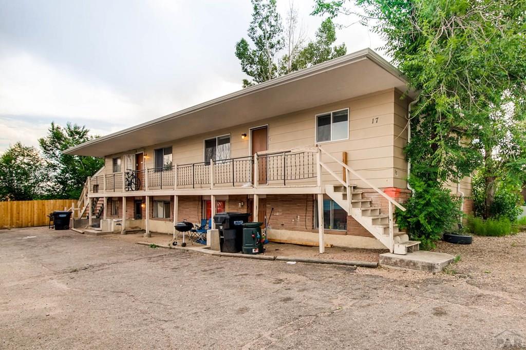 17 University Drive - Photo 2