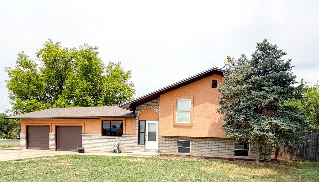 Photo 1 of 30 — 800 Buttercup Ln, Rocky Ford, CO 81067