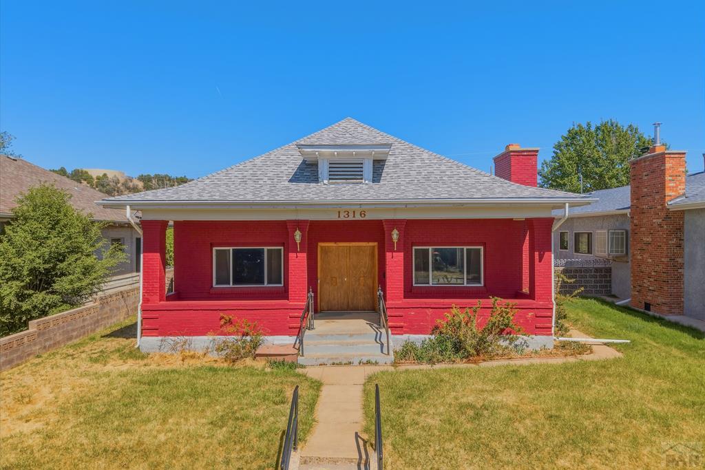 Photo 1 of 36 — 1316 Grant St, Trinidad, CO 81082