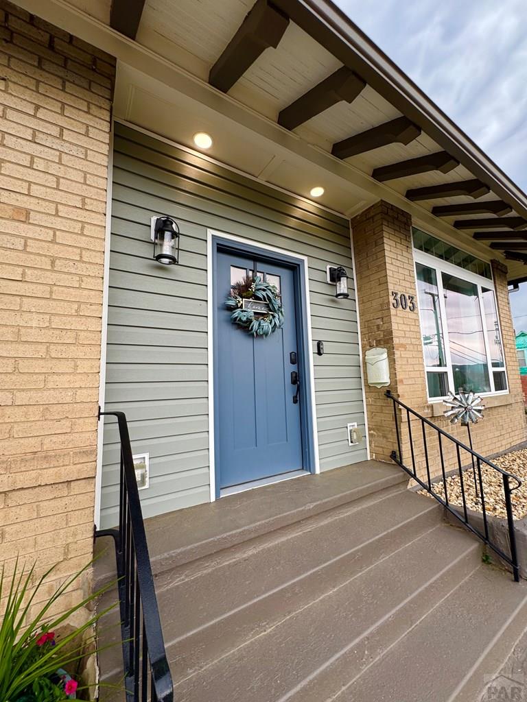 303 S Animas Street - Photo 2