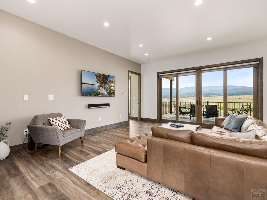 Beulah, Colorado, 81023, United States, 5 Bedrooms Bedrooms, ,5 BathroomsBathrooms,Residential,Active,2007123