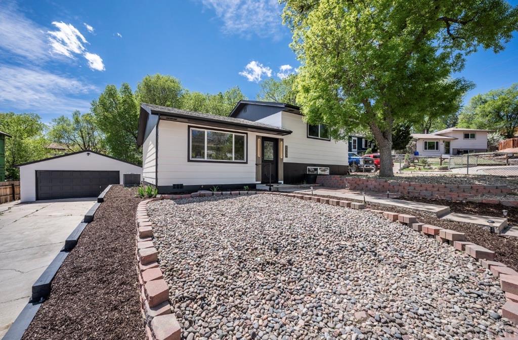 Photo 1 of 31 — 2537 Camelot, Colorado Springs, CO 80904