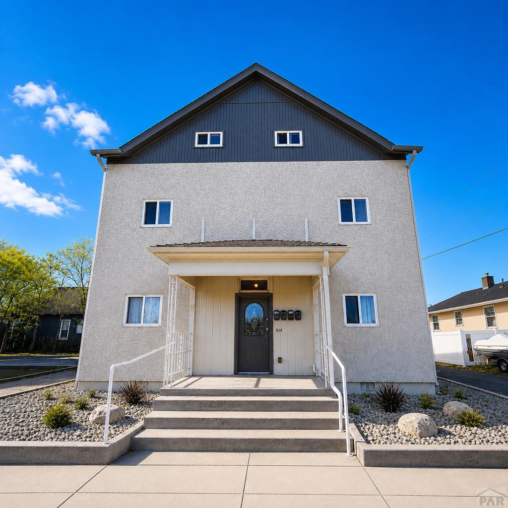 Photo 1 of 12 — 608 Baystate Ave, Pueblo, CO 81004