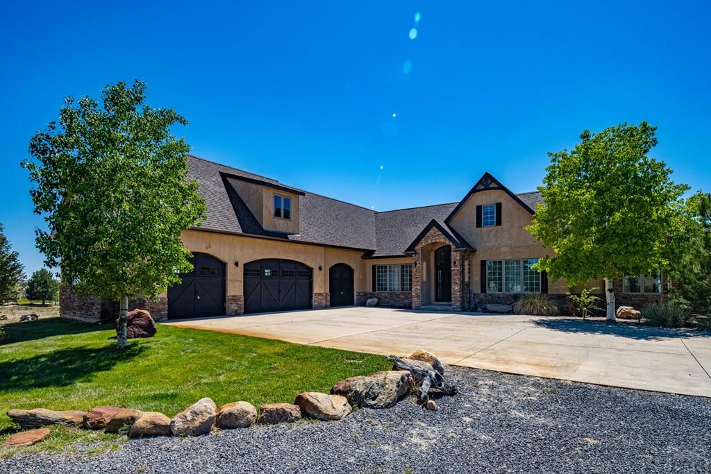 Pueblo, Colorado, 81004, United States, 7 Bedrooms Bedrooms, ,6 BathroomsBathrooms,Residential,Active,2043790