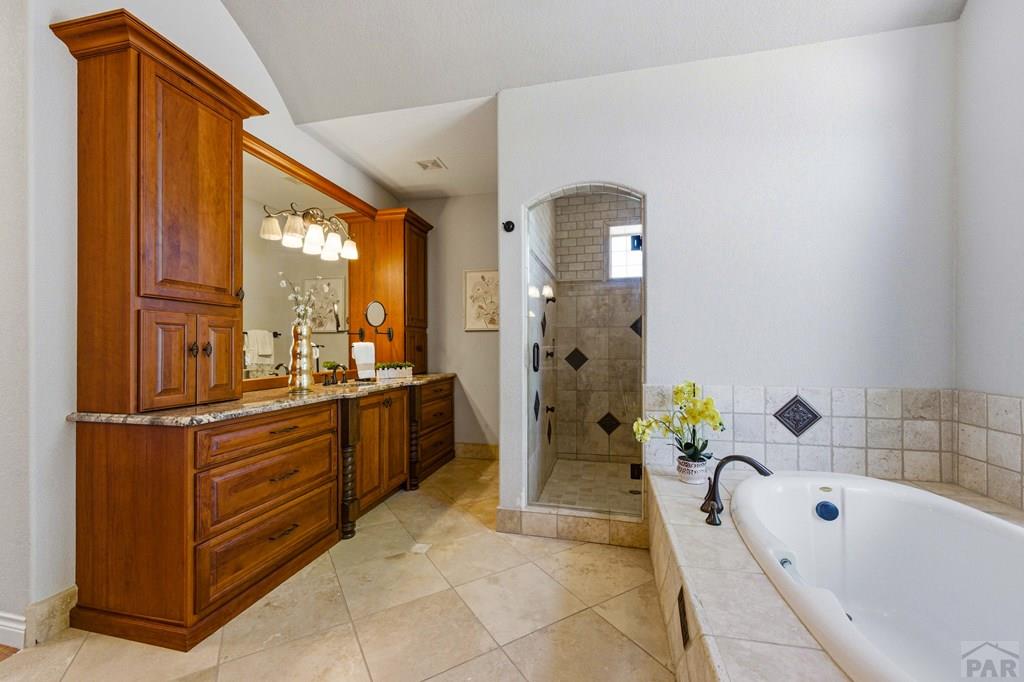 Pueblo, Colorado, 81004, United States, 7 Bedrooms Bedrooms, ,6 BathroomsBathrooms,Residential,Active,2043790