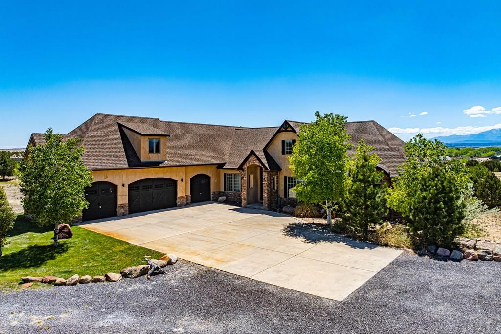 Pueblo, Colorado, 81004, United States, 7 Bedrooms Bedrooms, ,6 BathroomsBathrooms,Residential,Active,2043790