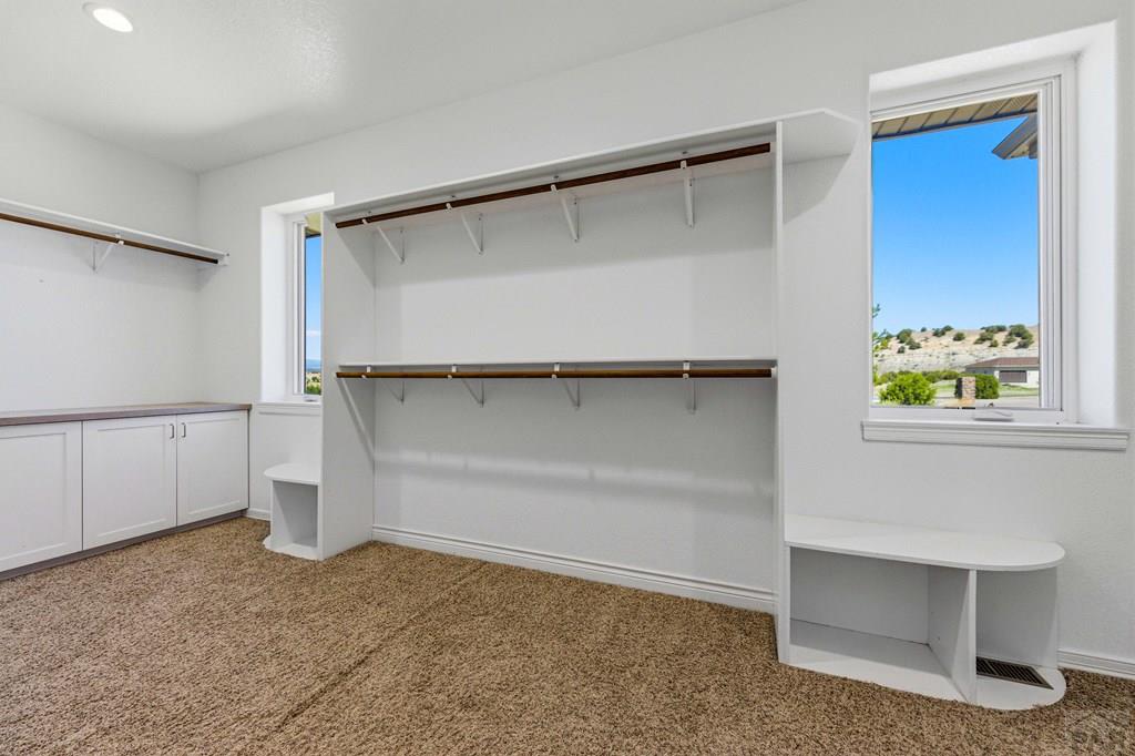 Pueblo, Colorado, 81004, United States, 7 Bedrooms Bedrooms, ,6 BathroomsBathrooms,Residential,Active,2043790