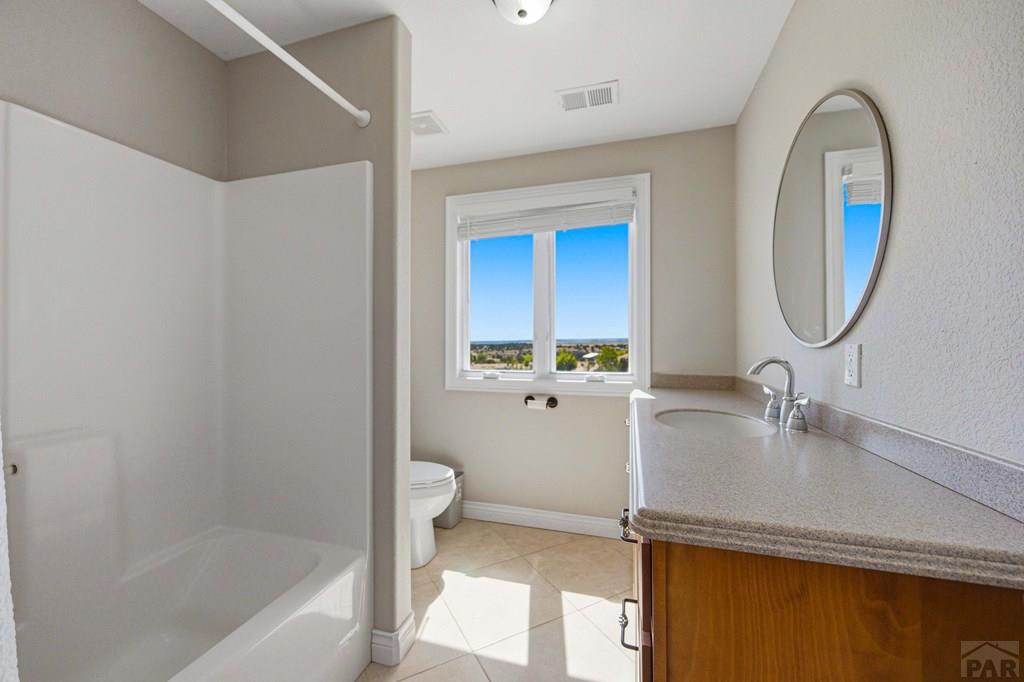 Pueblo, Colorado, 81004, United States, 7 Bedrooms Bedrooms, ,6 BathroomsBathrooms,Residential,Active,2043790