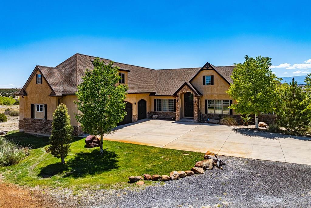 Pueblo, Colorado, 81004, United States, 7 Bedrooms Bedrooms, ,6 BathroomsBathrooms,Residential,Active,2043790