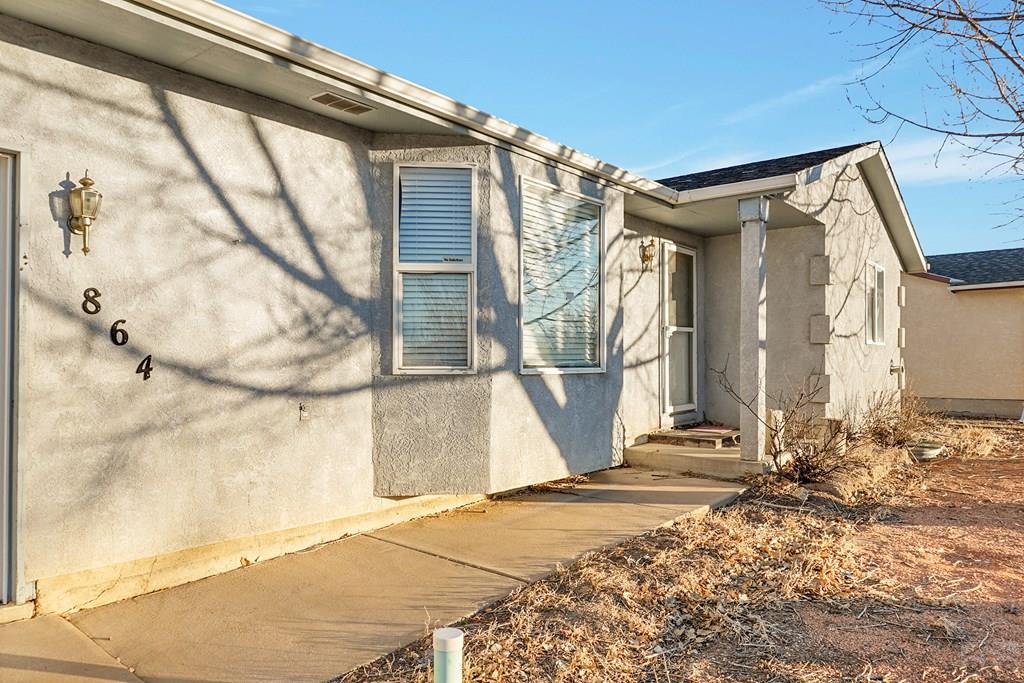 864 S Kline Dr - Photo 2