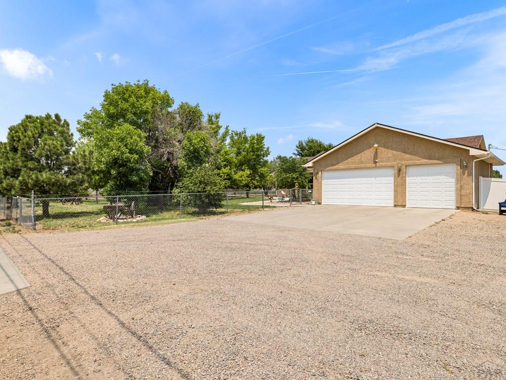 23837 Gale Rd - Photo 3