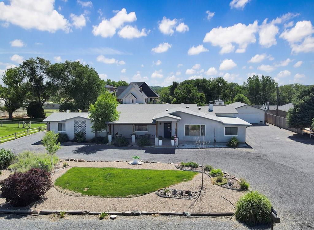 1038 Meadow Lane - Photo 4