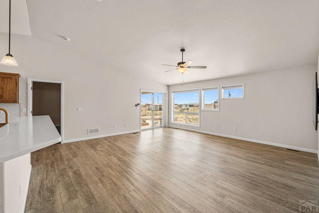 598 Chaunsey Dr - Photo 4