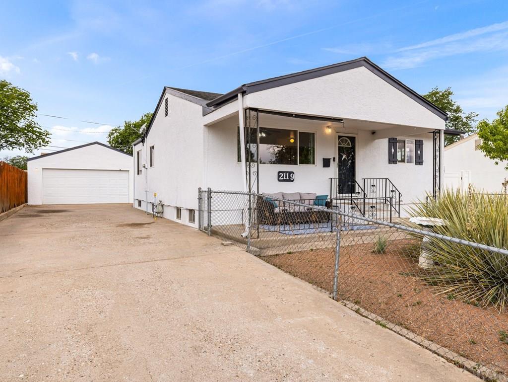 Photo 1 of 38 — 2119 Elmwood Lane, Pueblo, CO 81005