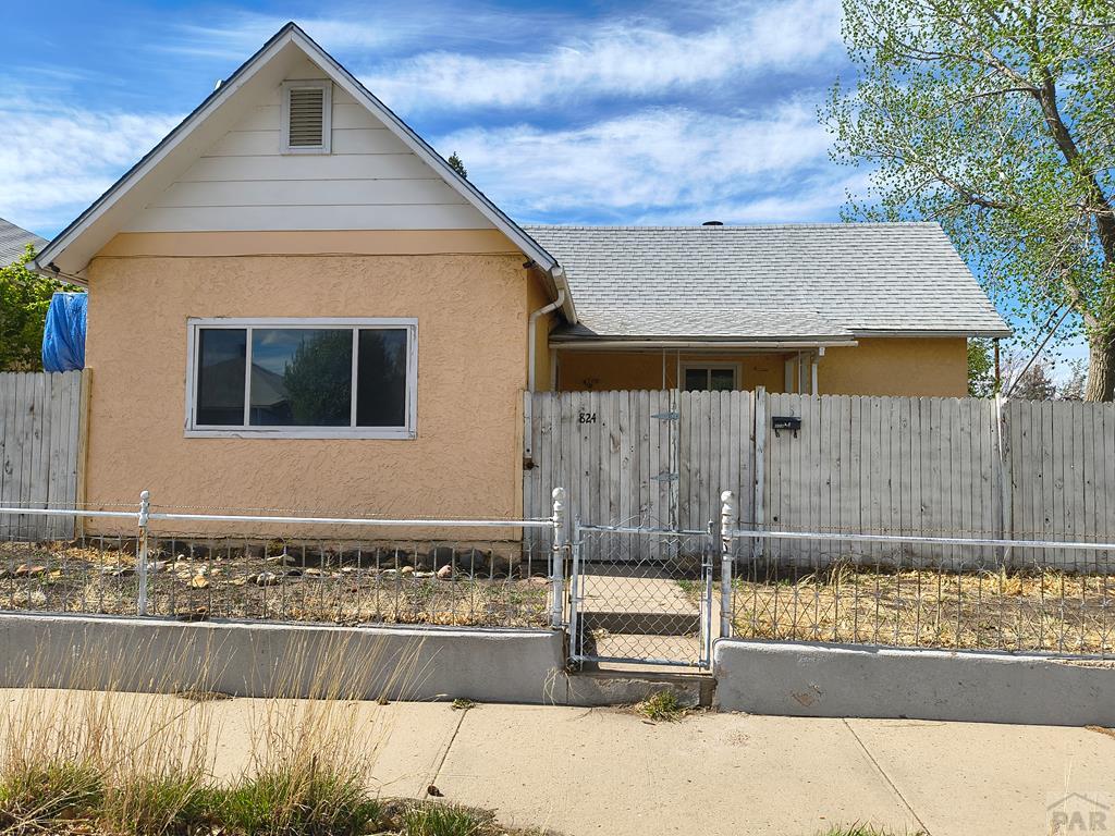 Photo 1 of 26 — 824 W 7th St, Walsenburg, CO 81089
