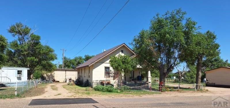 Photo 1 of 11 — 503 Division St, Lamar, CO 81052